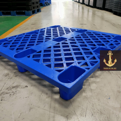 Pallet nhựa cốc